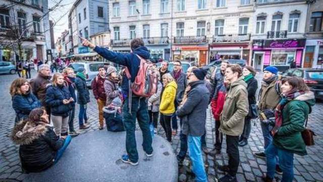 Bùng nổ chương trình du lịch tới "xóm liều" Molenbeek